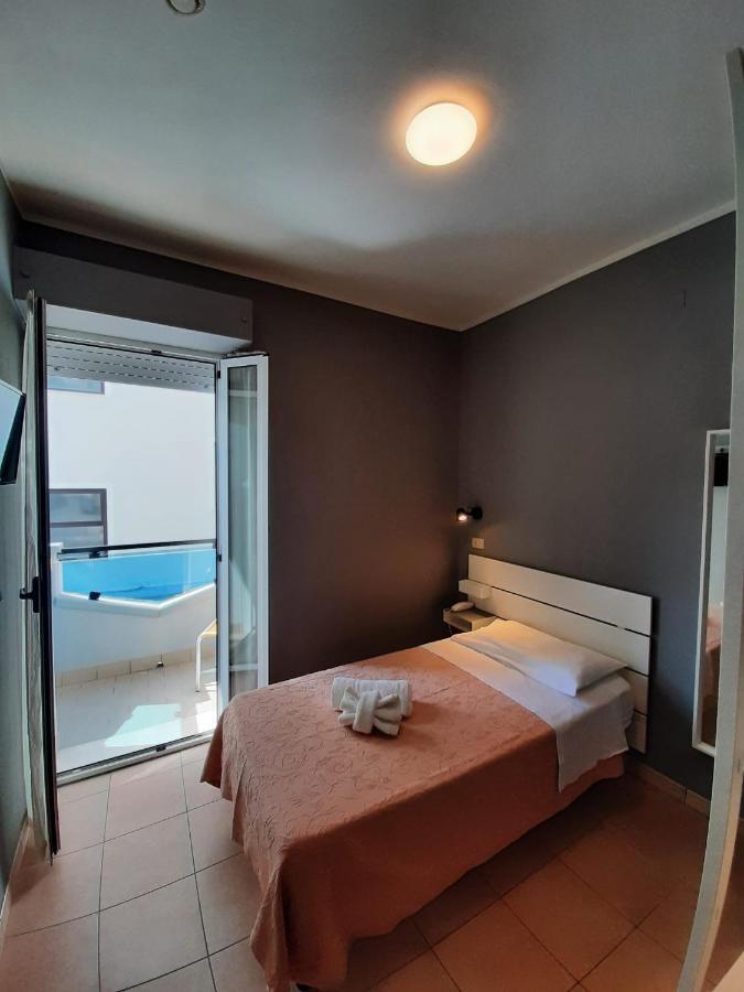 Hotel Originale By Alehotels ريميني المظهر الخارجي الصورة